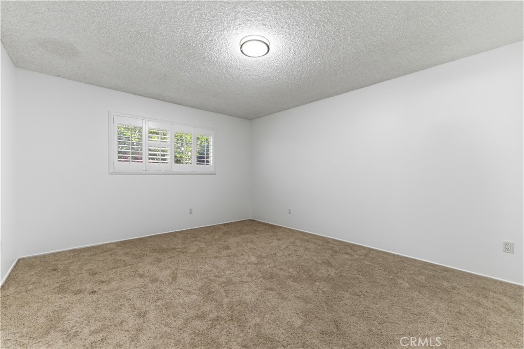 16938 Itasca Street Property Photo 17