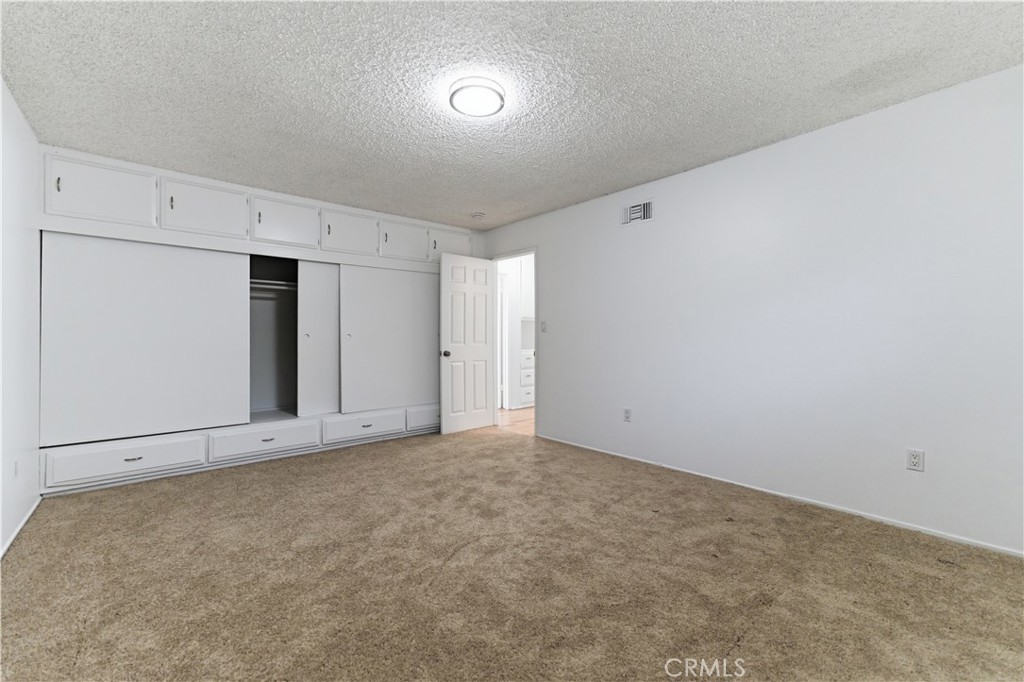 16938 Itasca Street Property Photo 18