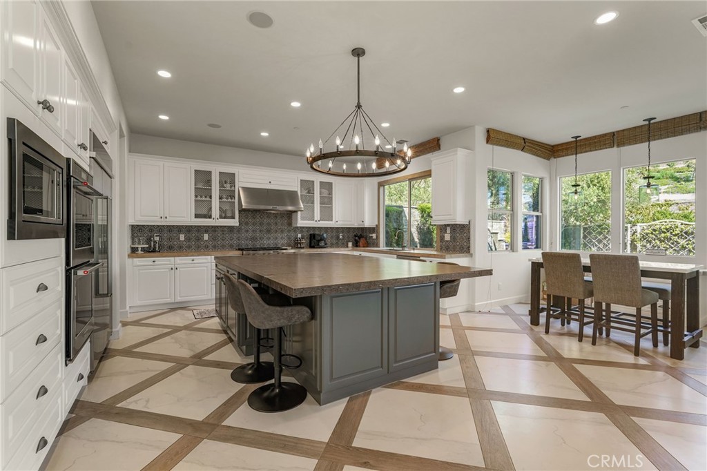 1552 Sunset View Property Photo 6