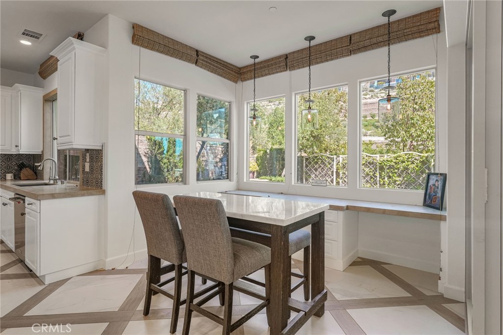 1552 Sunset View Property Photo 10