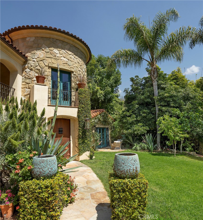 1493 Sycamore Canyon Road Property Photo 4