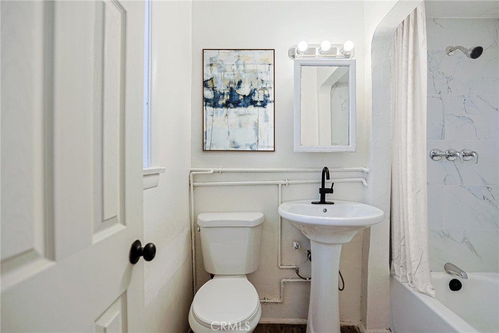 11389 Lee Property Photo 4