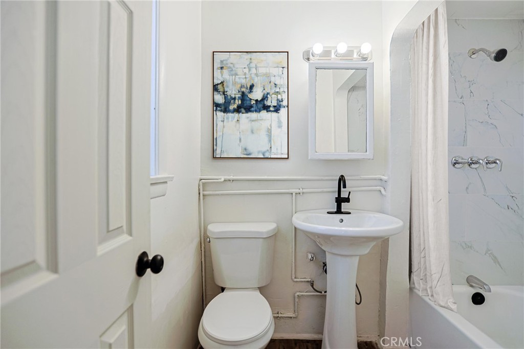 11389 Lee Property Photo 4
