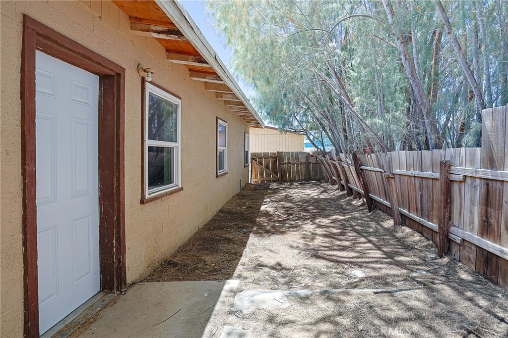 11389 Lee Property Photo 12