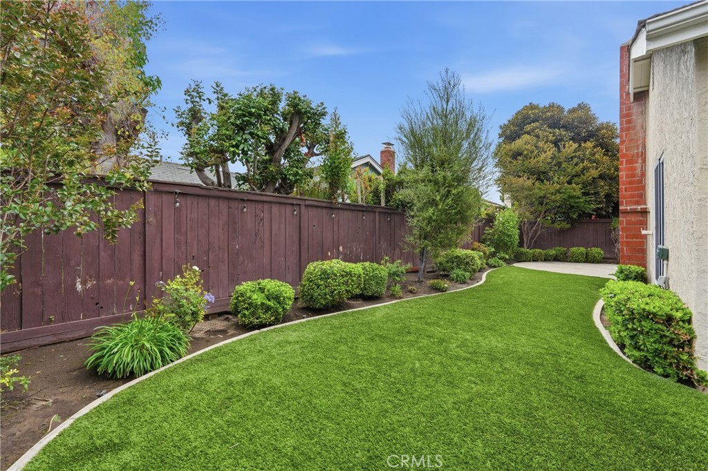 38 Golden Star Property Photo 48