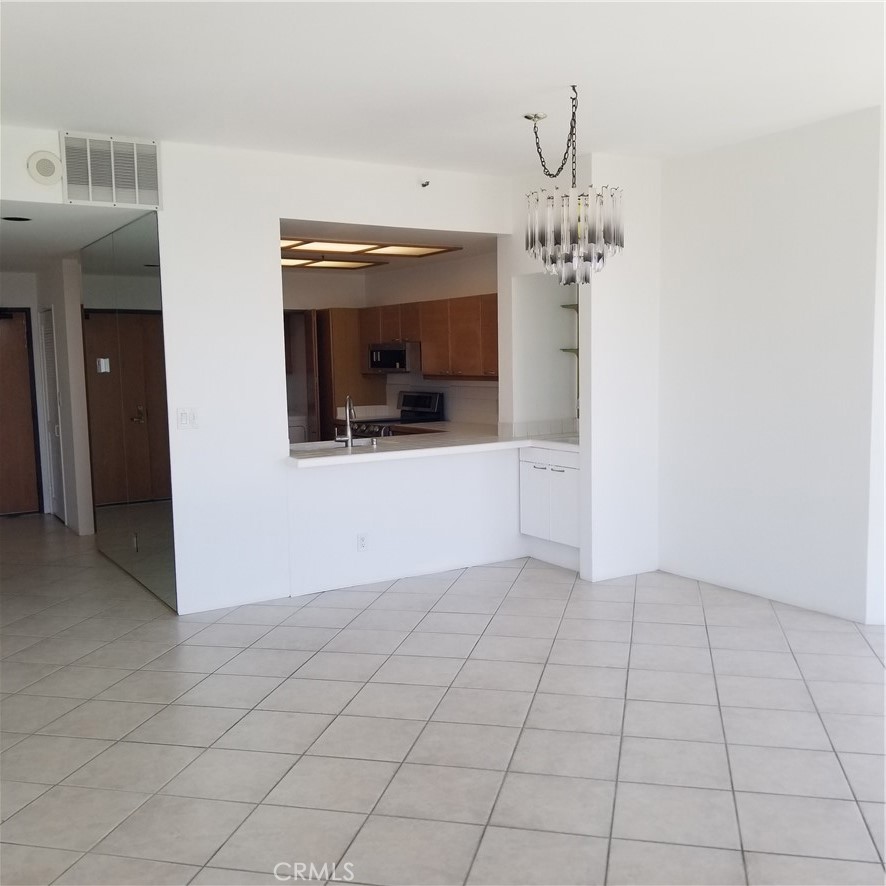 1310 E Ocean 405 Property Photo 10