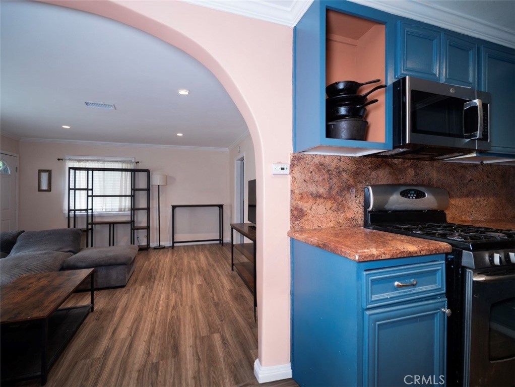 12 Hickock Lane Property Photo 6