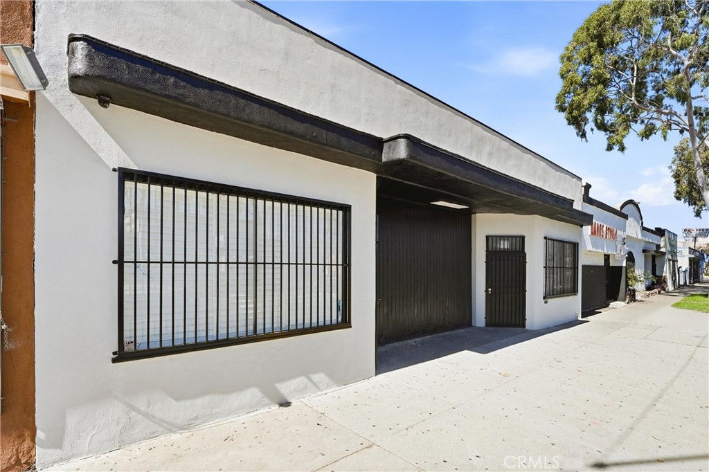 11317 Atlantic Property Photo 4