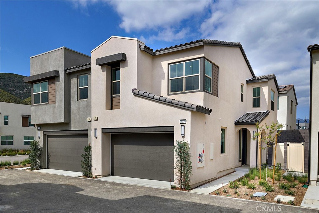 15870 Blue Copper Way Property Photo 2