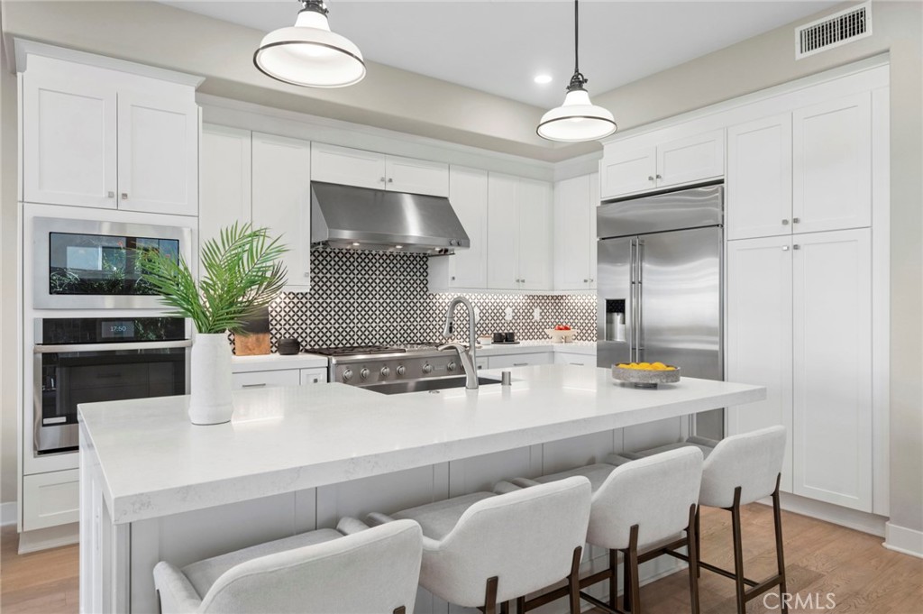 157 Crossover Property Photo 12