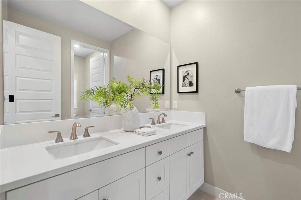 157 Crossover Property Photo 30