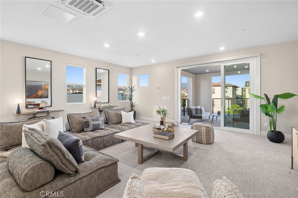 157 Crossover Property Photo 33