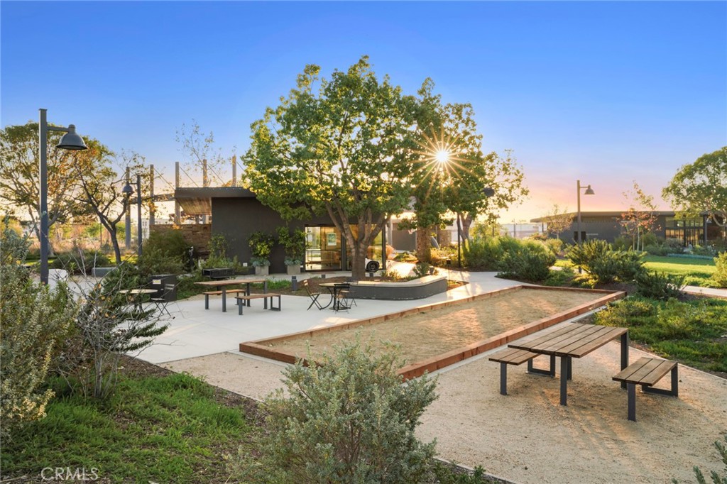 157 Crossover Property Photo 61