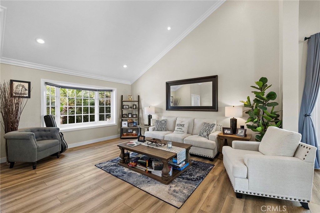 26692 Valpariso Property Photo 7