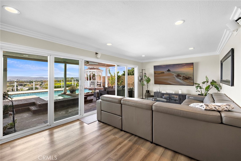 26692 Valpariso Property Photo 16