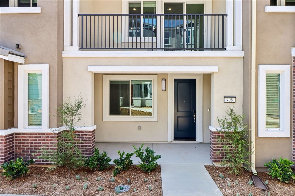 406 Lotus Drive Property Photo 2