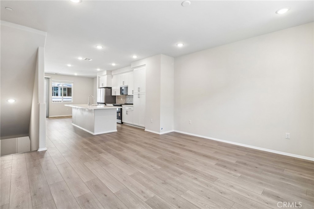 406 Lotus Drive Property Photo 10