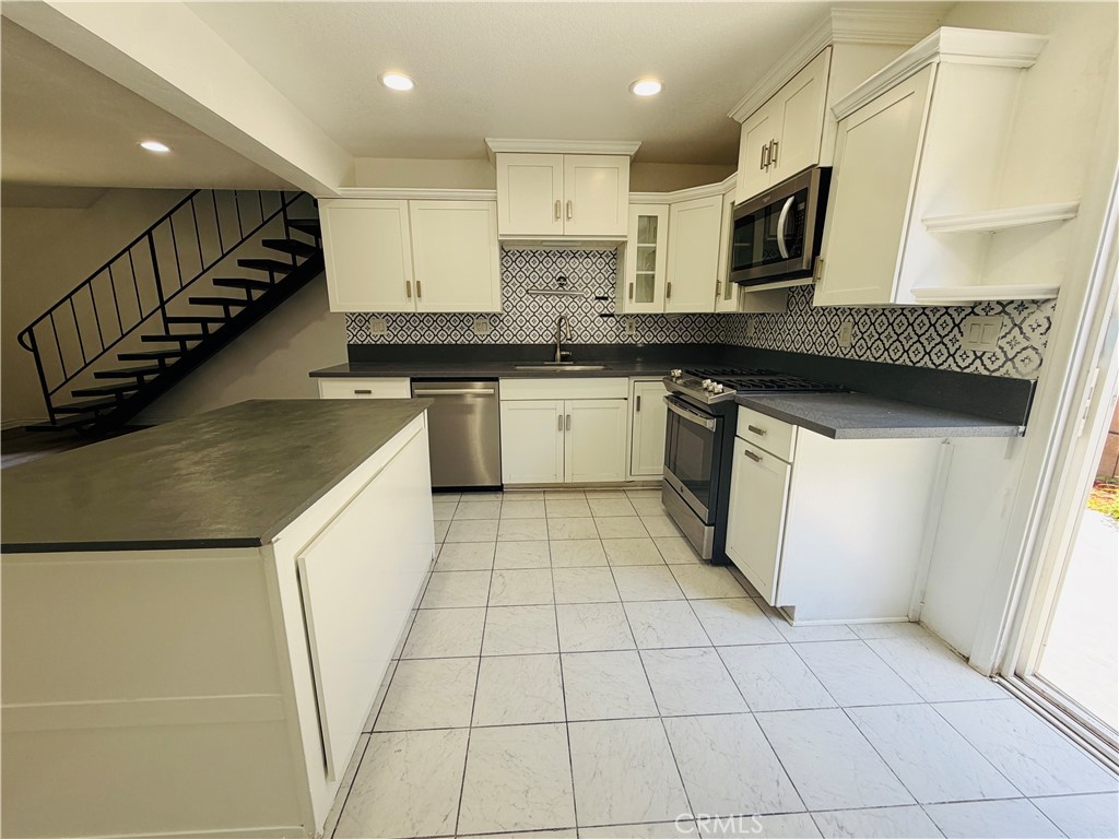 630 S Knott 54 Property Photo 7