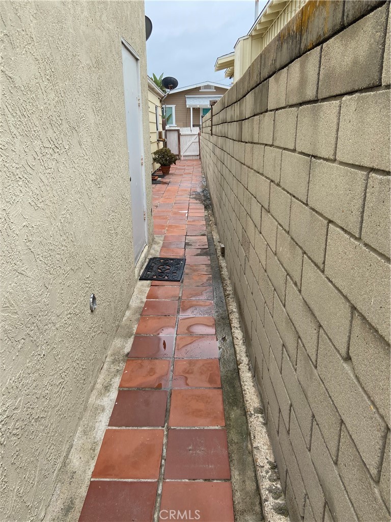 3528 Mission Property Photo 8