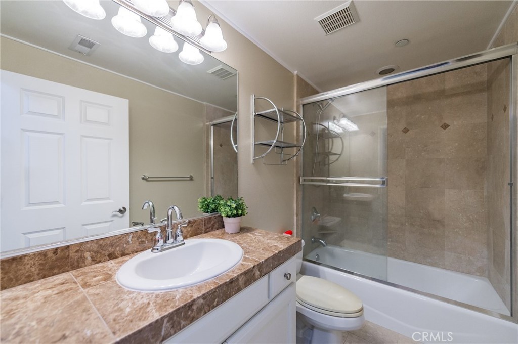 610 S Wilton Place 402 Property Photo 30