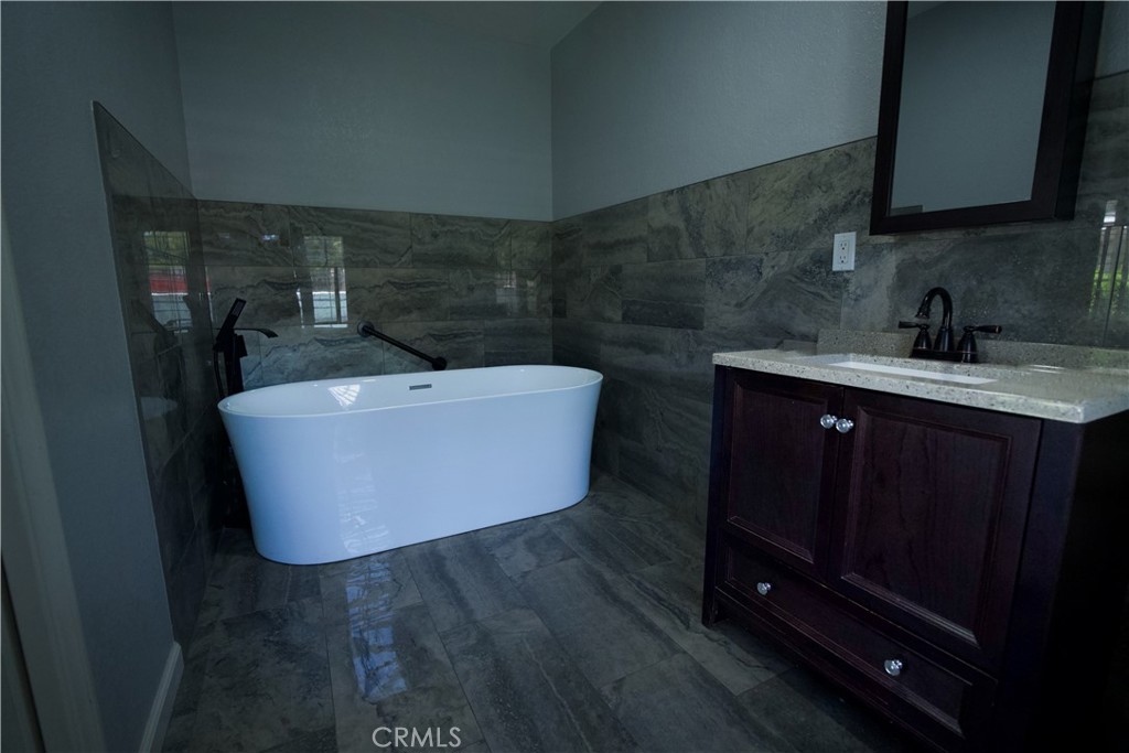 2770 Ladera Property Photo 11