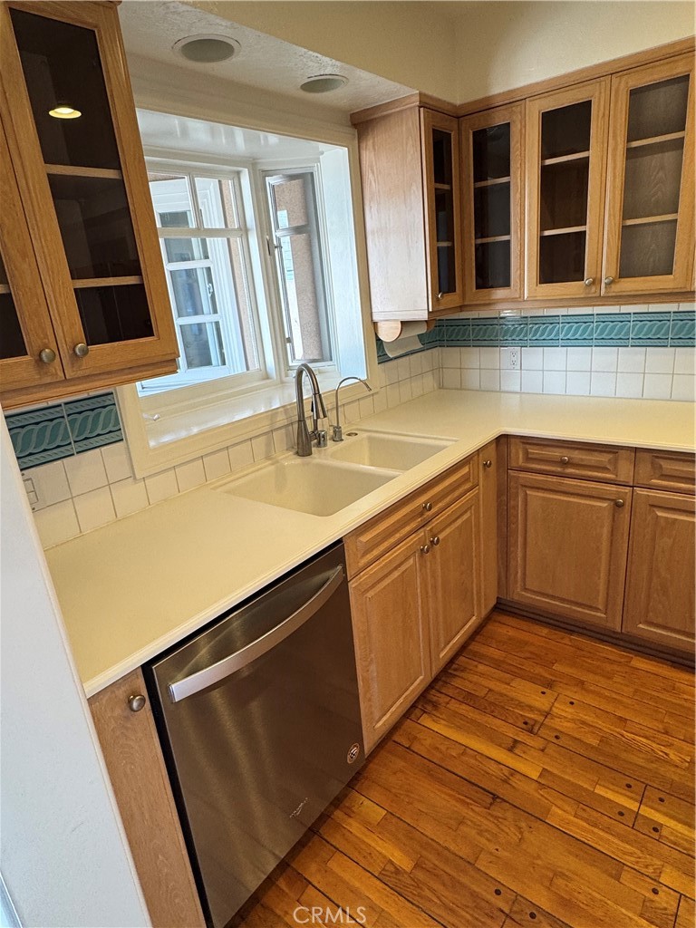 416 Aliso Avenue Property Photo 10