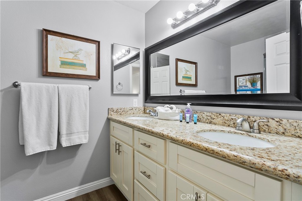 5 Rockwood Property Photo 21