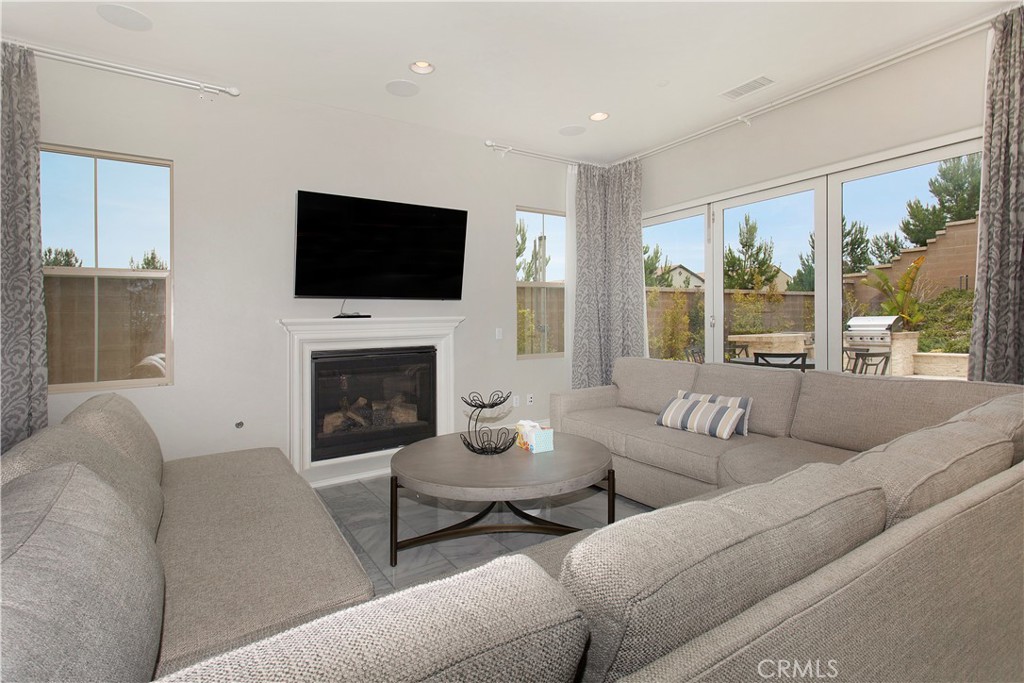 101 Ovation Property Photo 3