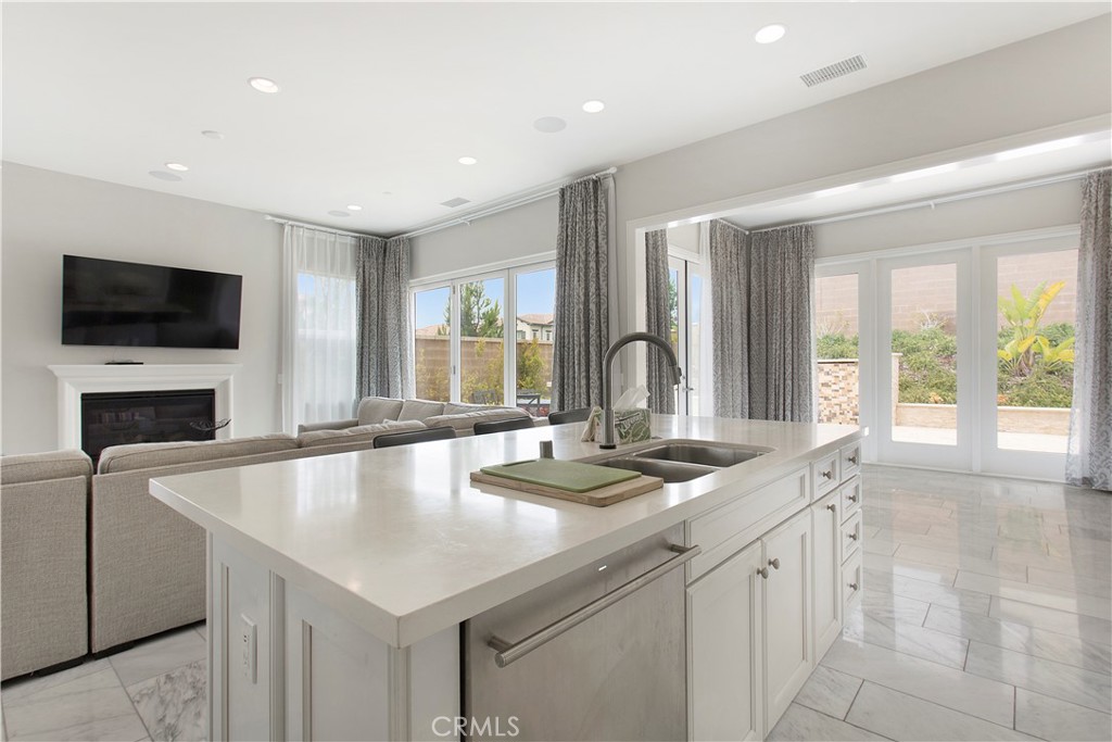 101 Ovation Property Photo 7