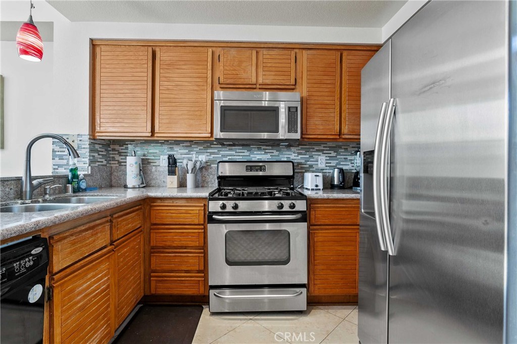130 Cartier Aisle Property Photo 8