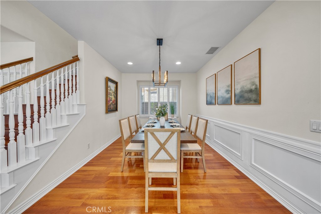 17 Riveroaks Property Photo 2