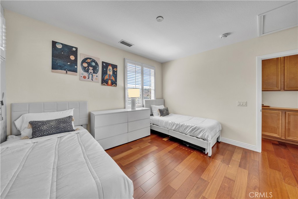 17 Riveroaks Property Photo 16