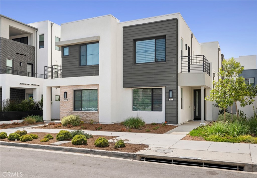 305 Novel Property Photo 1