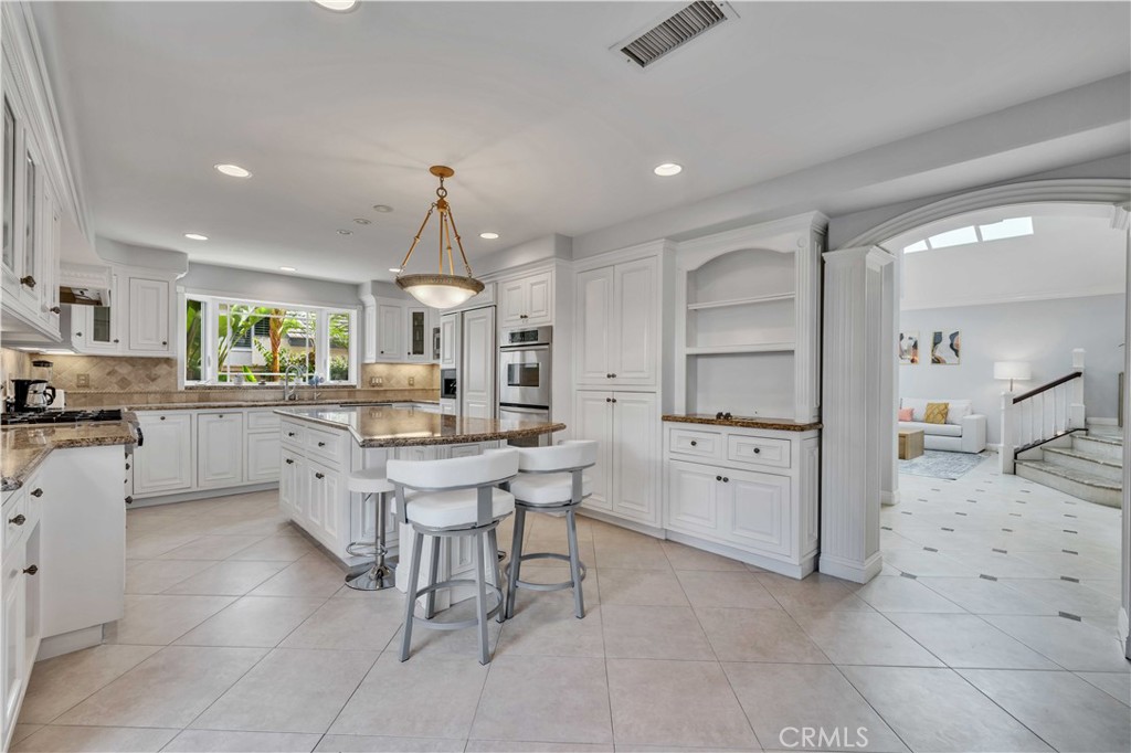 20 Coldbrook Property Photo 7