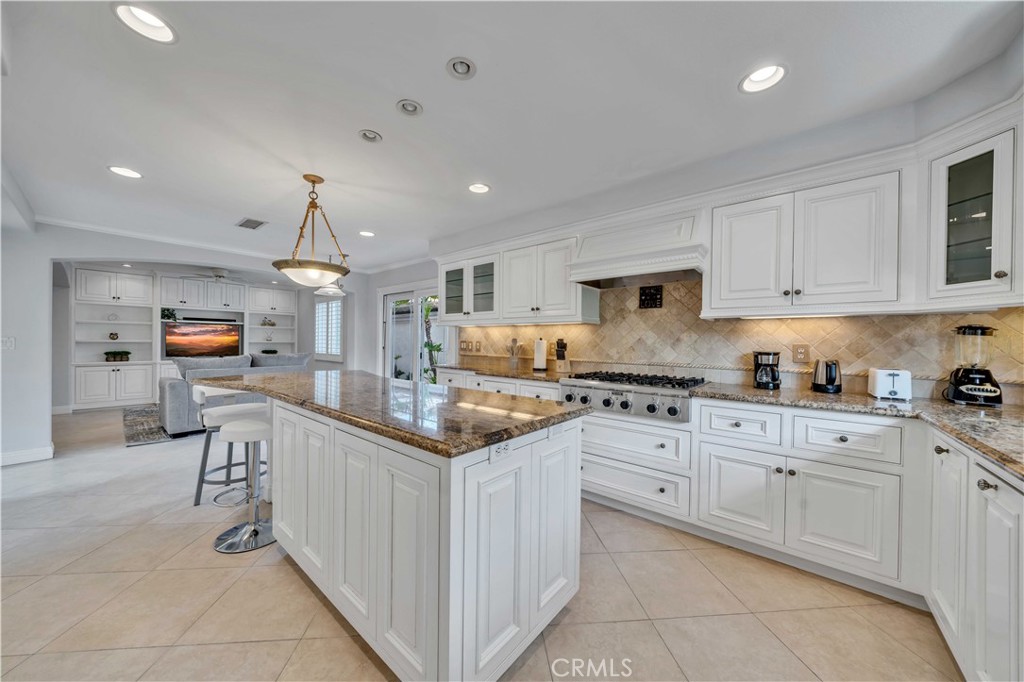 20 Coldbrook Property Photo 8