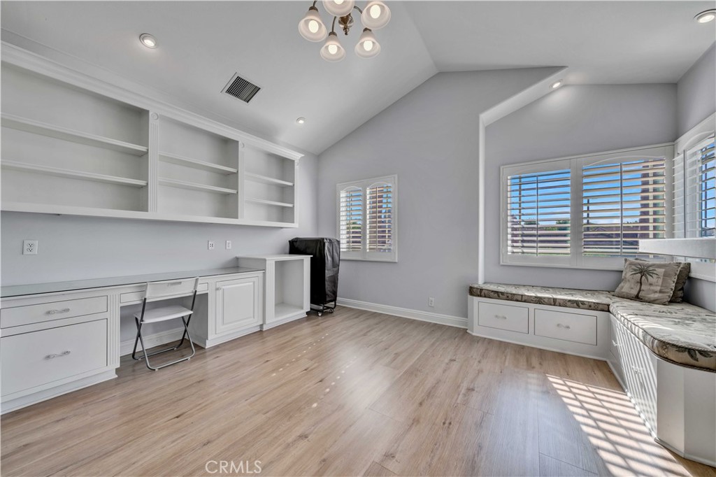 20 Coldbrook Property Photo 19