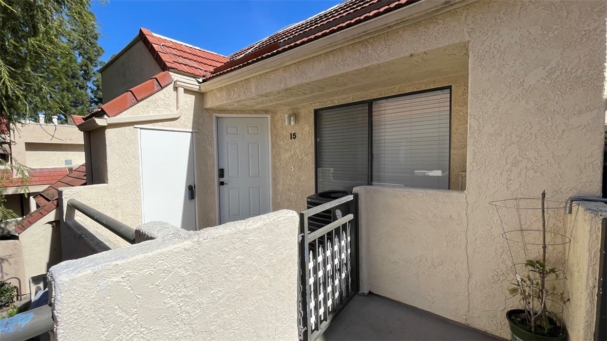 15 Aruba Property Photo 2