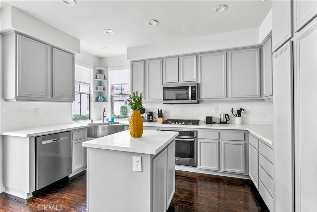 6 Del Carlo Property Photo 9