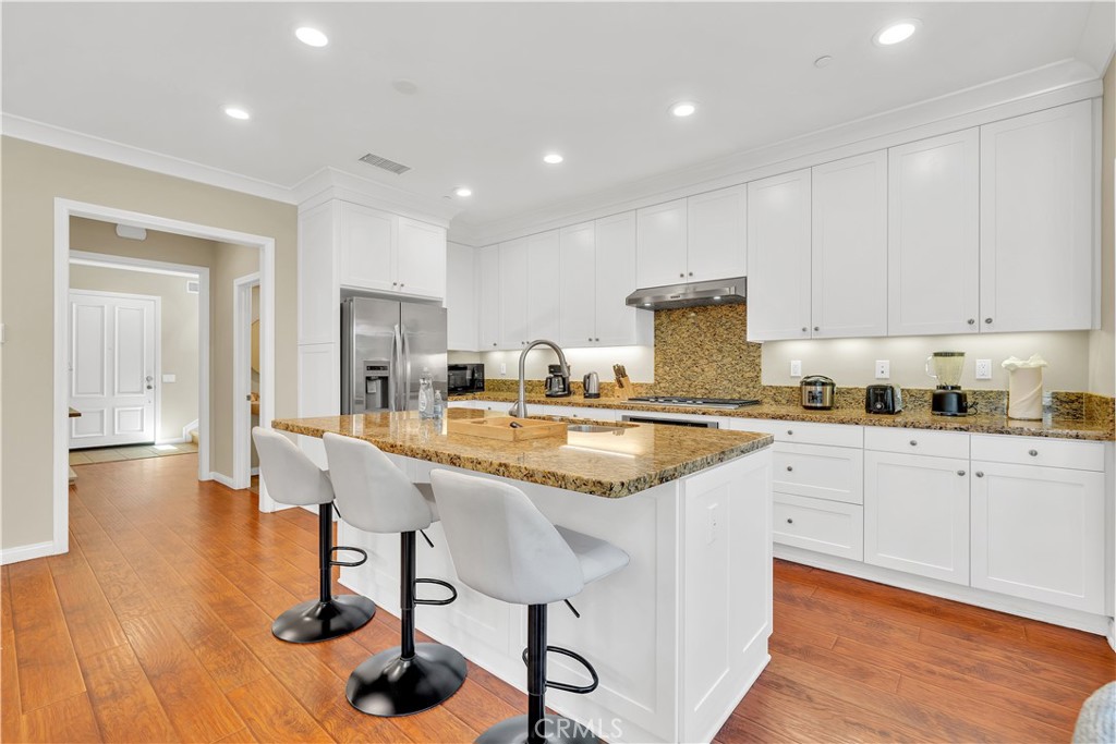 75 Gardenstone Path Property Photo 7