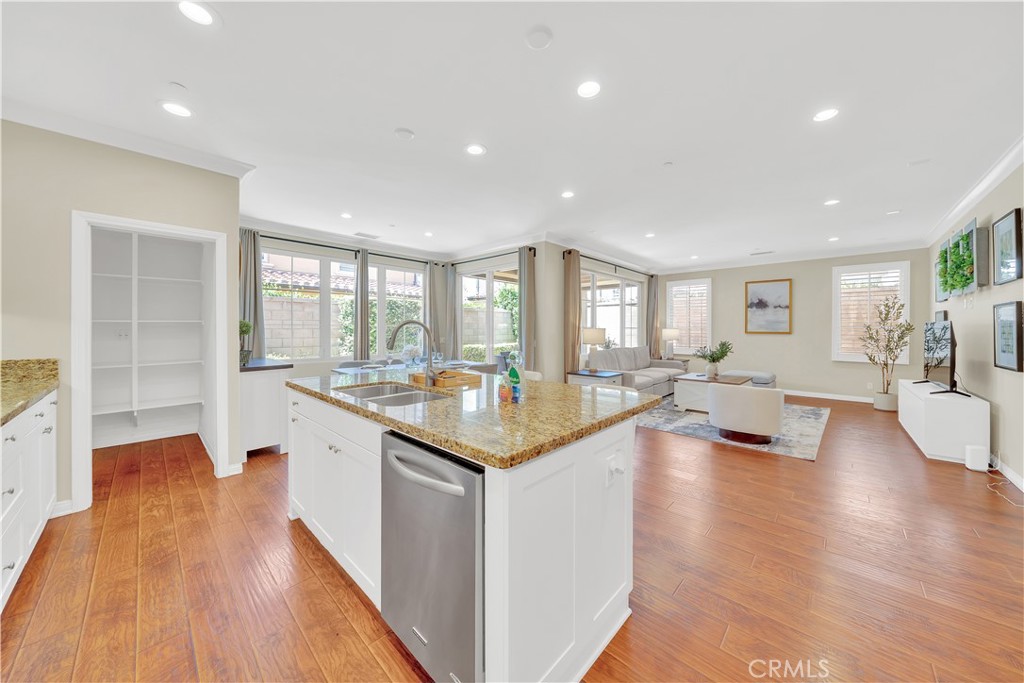 75 Gardenstone Path Property Photo 9
