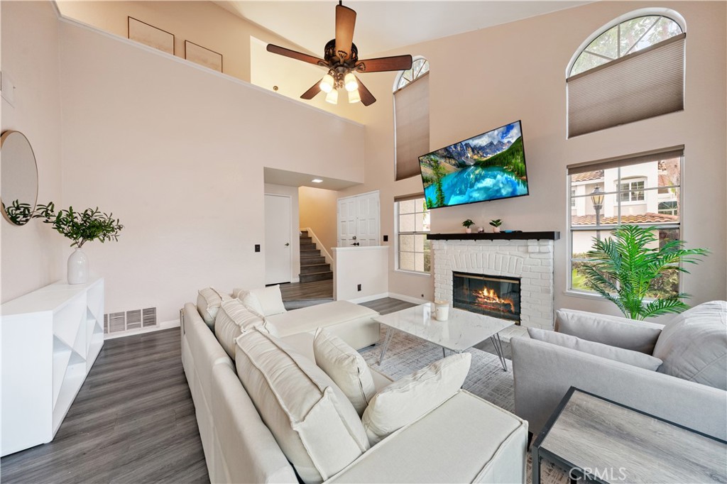 108 Wild Horse 6 Property Photo 5