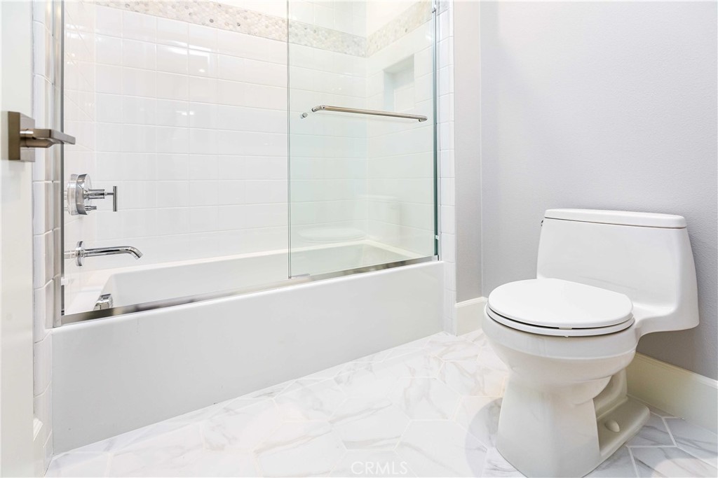 126 Donati Property Photo 18