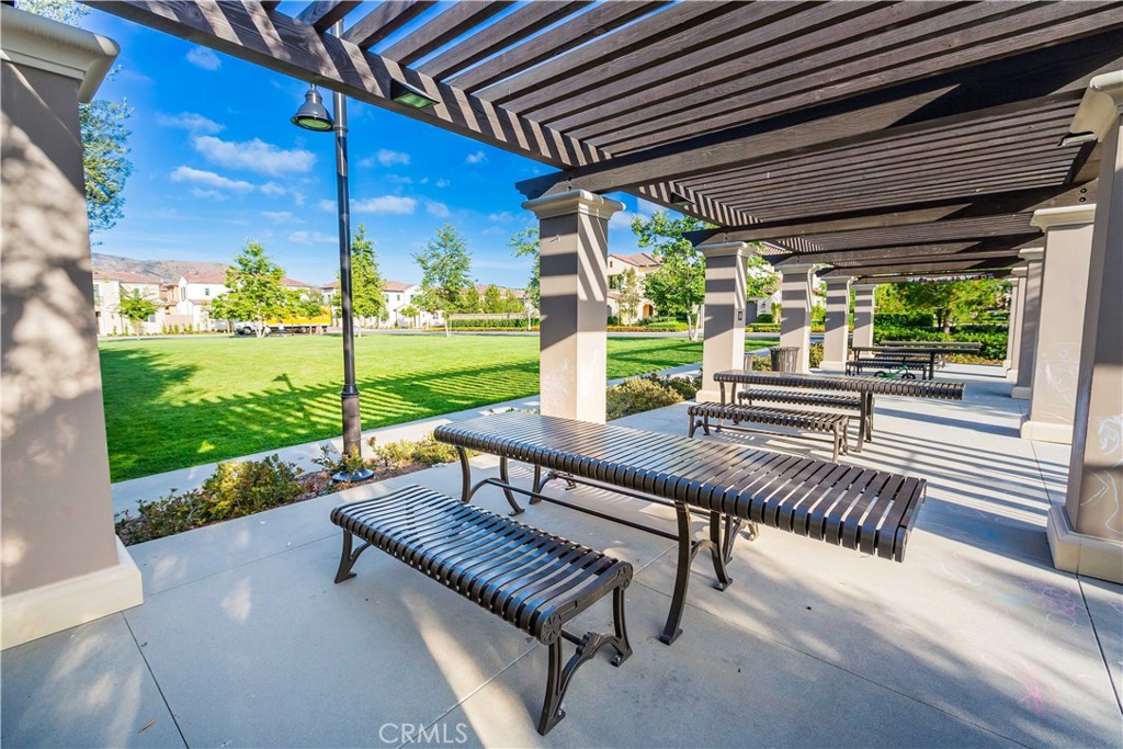 126 Donati Property Photo 28