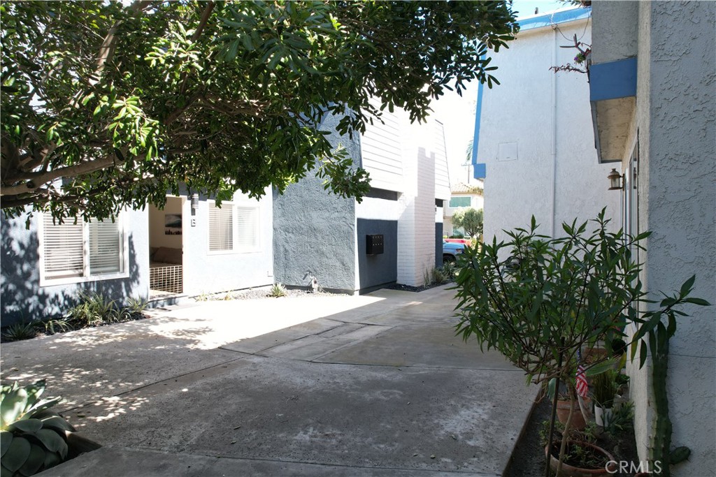 425 15th Property Photo 7