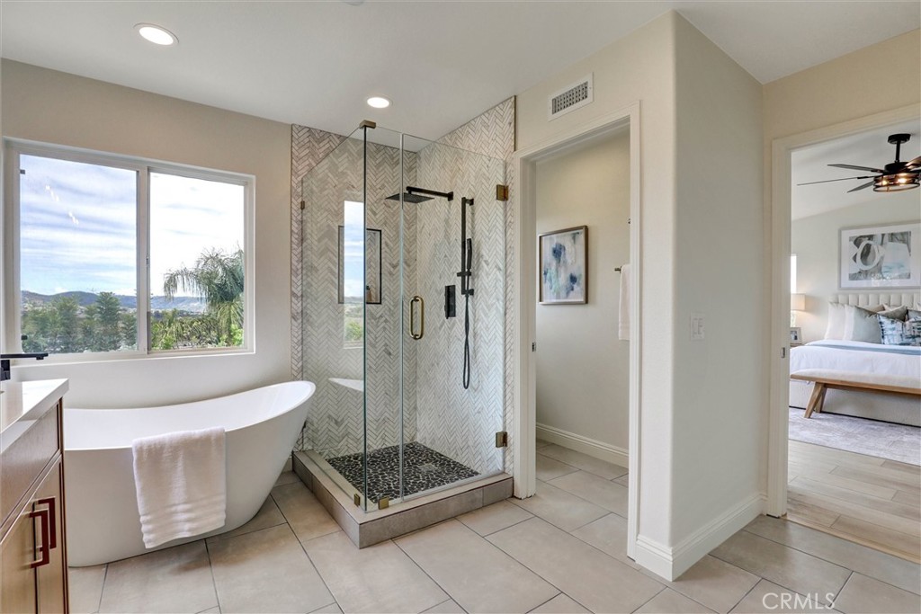 27961 Hedgeline Drive Property Photo 15