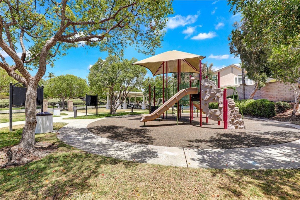 27961 Hedgeline Drive Property Photo 35