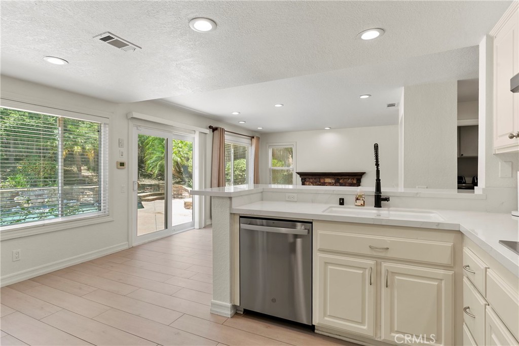 28501 El Sur Property Photo 12
