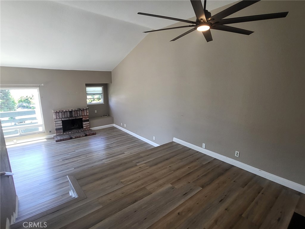 2017 Orchard Drive 11 Property Photo 5