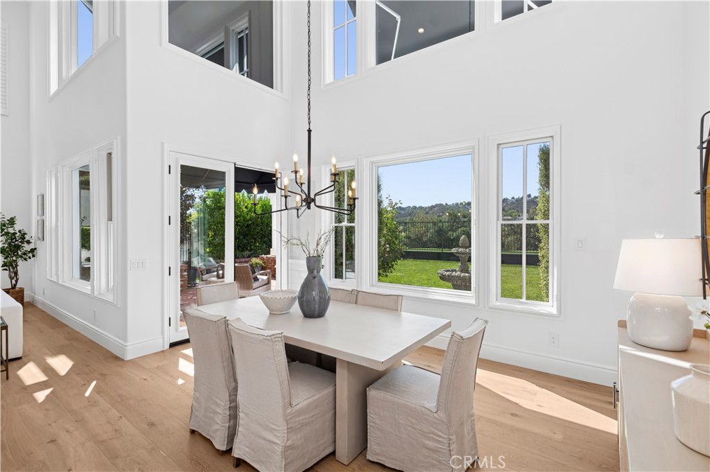 15 Canada Oaks Property Photo 10