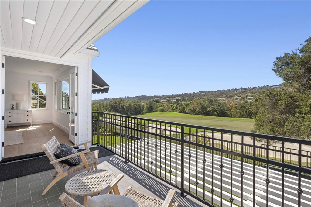 15 Canada Oaks Property Photo 33